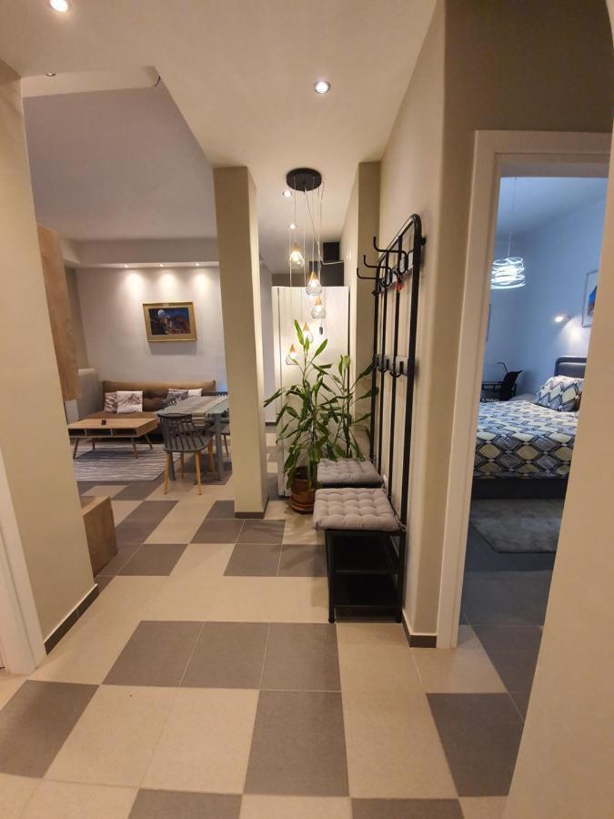 Lukas-2 B/R Luxurious Flat With Veranda Apartamento Atenas Exterior foto